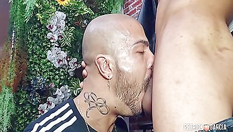 Maria, alex pretti in booty video