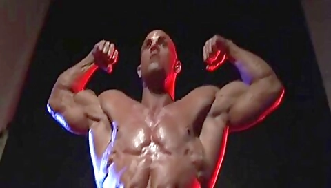 Sexy brunette hair shows off her cum