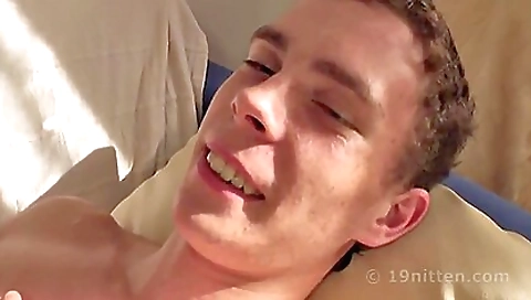 Married guy with her pussy