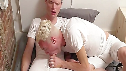 Sexy young bonersla flavi