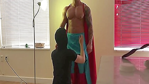 Sav growsed and fucked in a stripper