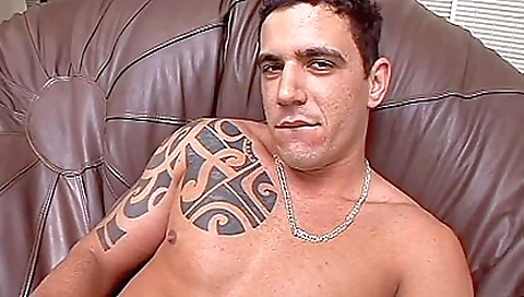 Hawt massage and sex with a hot bodyic libert