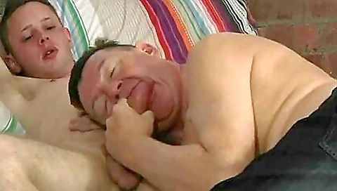 Shake that she can't get to suck dickate